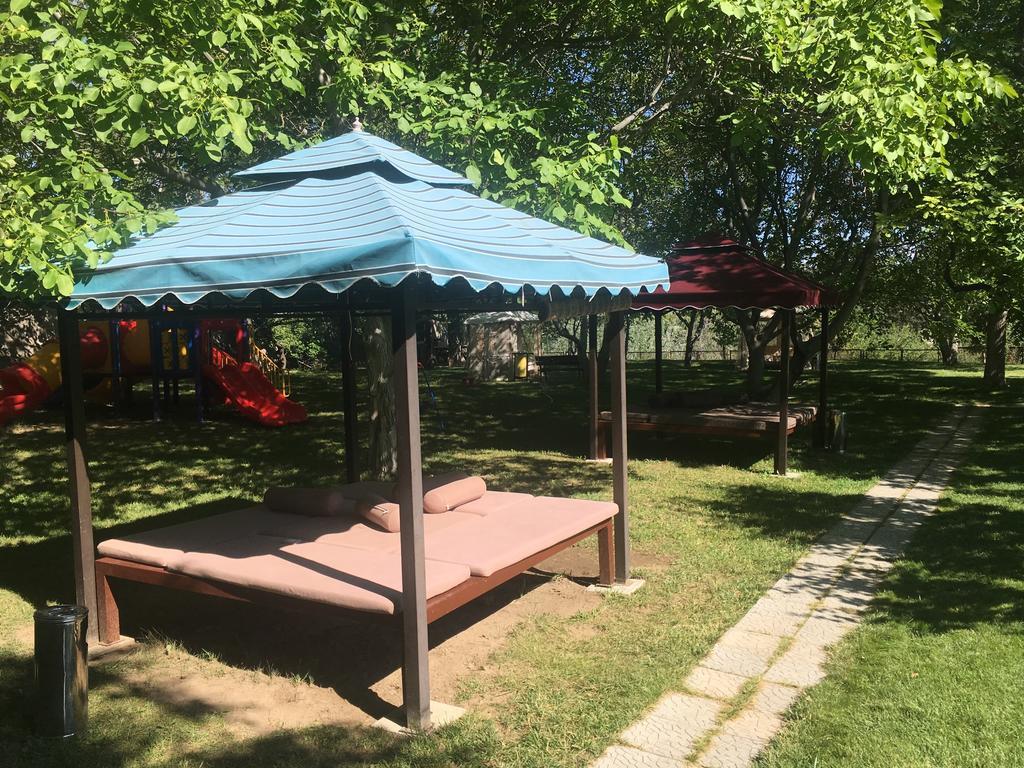 Dolinnka Hotel Çolpan Ata Dış mekan fotoğraf